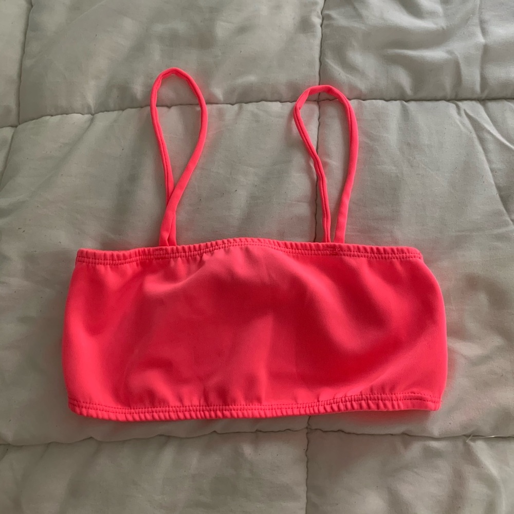 3/25$ 💙 Char. Russe Pink Bandeau Shirt w Straps